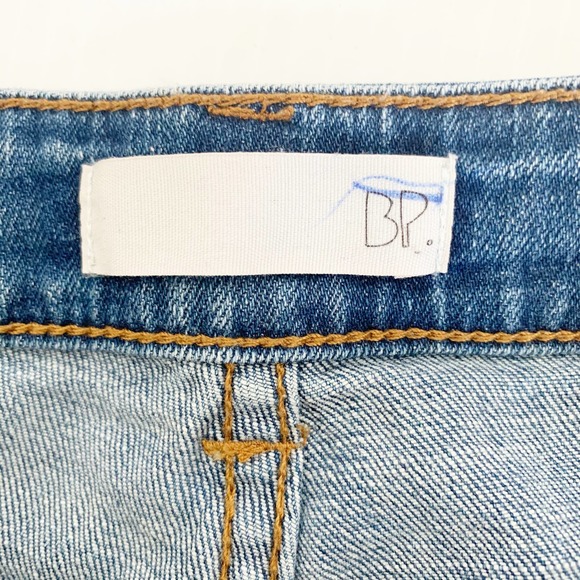 BP Light Wash Blue Denim Distressed Jeans 5 - Picture 5 of 8
